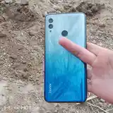 Телефон Honor-2