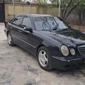 Mercedes-Benz E class, 1995