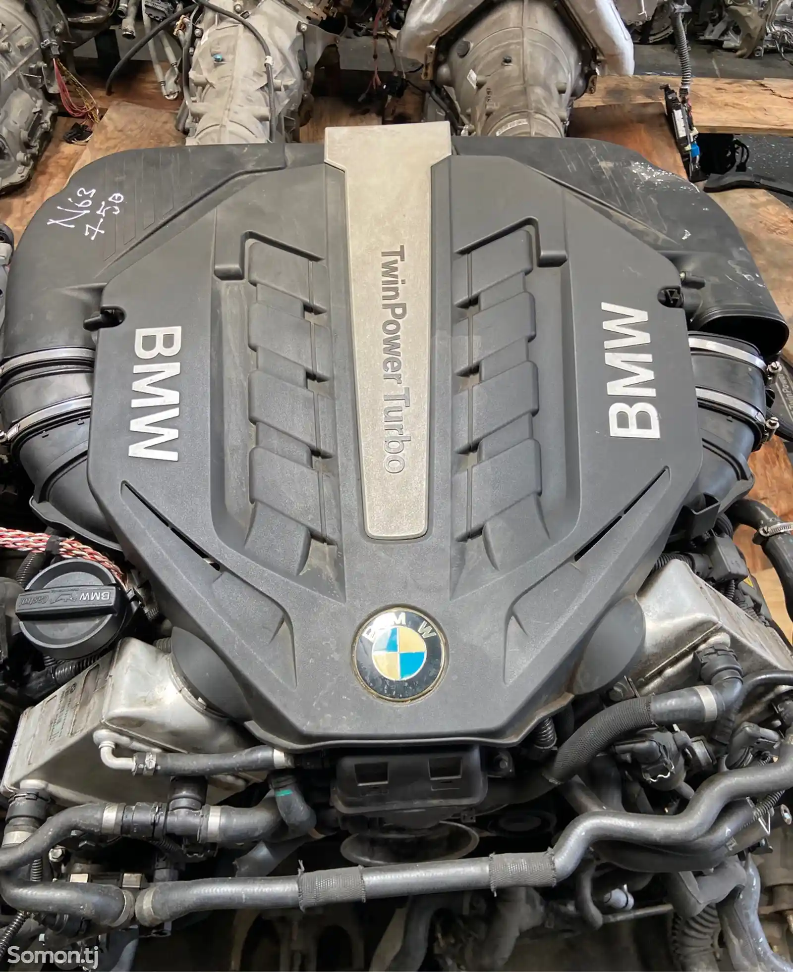 Мотор BMW N63-1