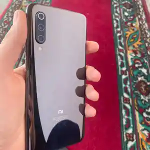 Xiaomi Mi 9, 128 gb