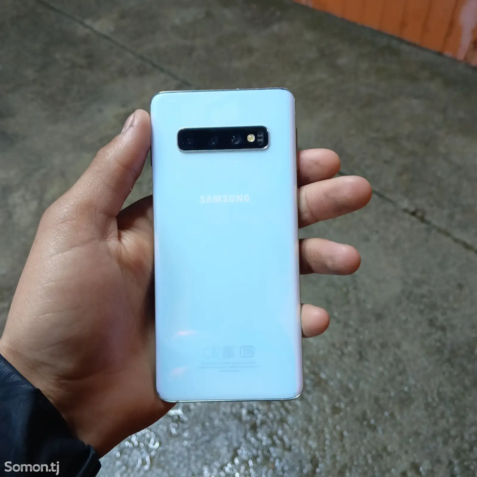 Samsung Galaxy S10-1