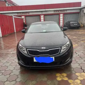 Kia K5, 2011