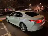 Toyota Camry, 2018-5