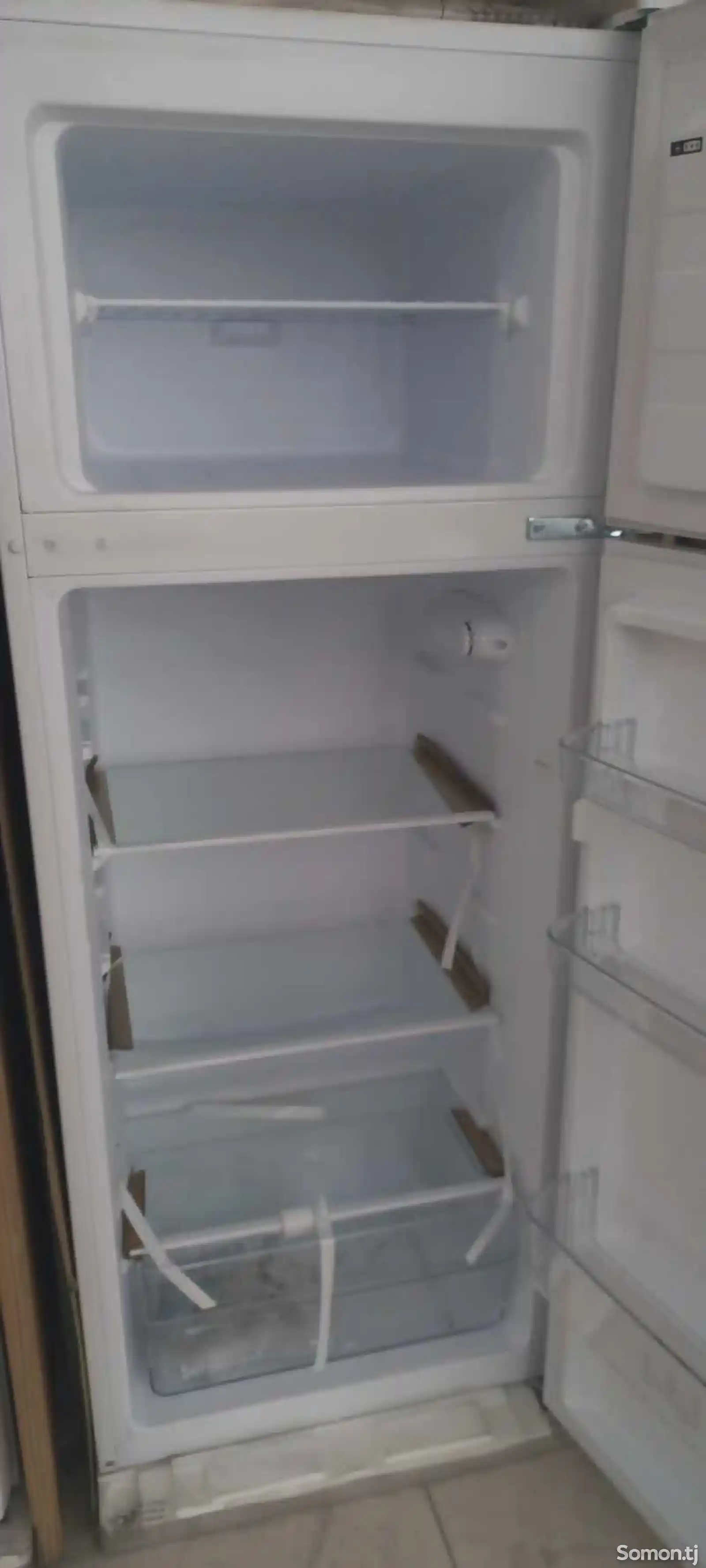 Холодильник Blesk 273-5