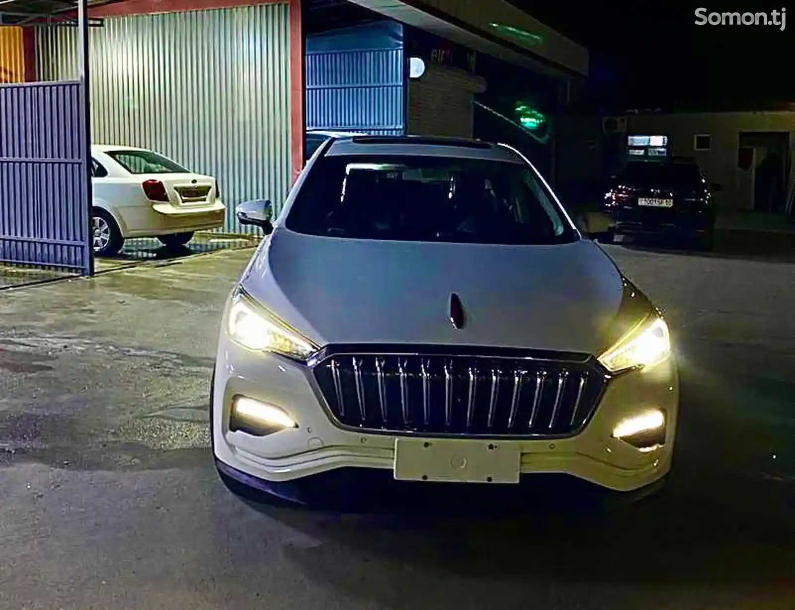 Hongqi E-HS3, 2019-10