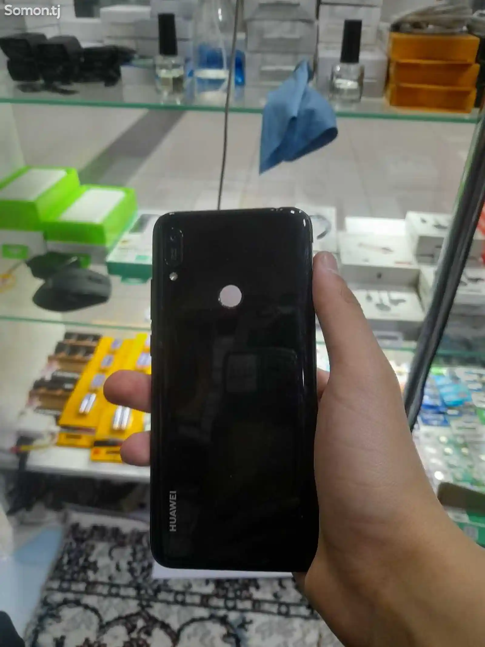 Телефон Huawei-2