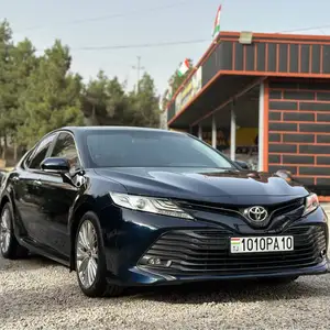 Toyota Camry, 2020