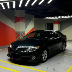 Toyota Camry, 2015