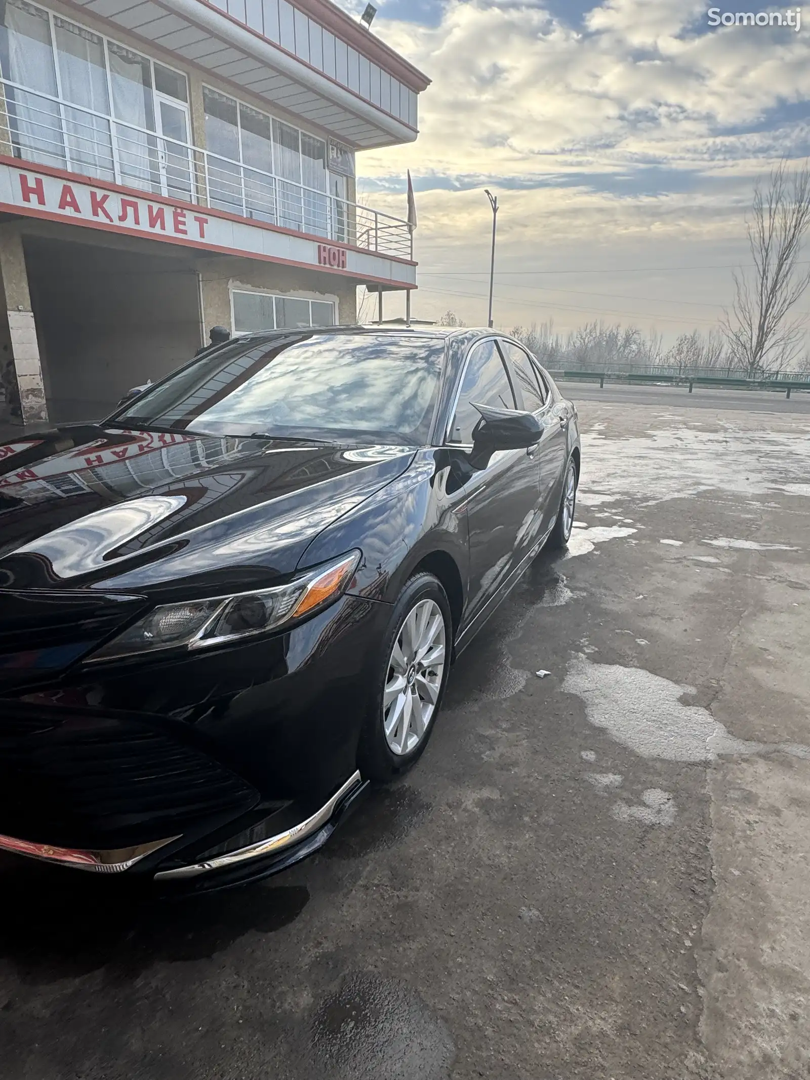 Toyota Camry, 2019-1