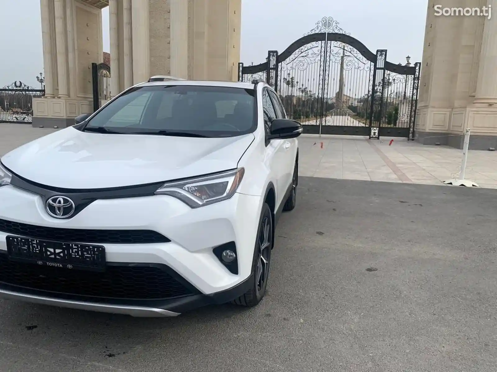 Toyota RAV 4, 2016-1