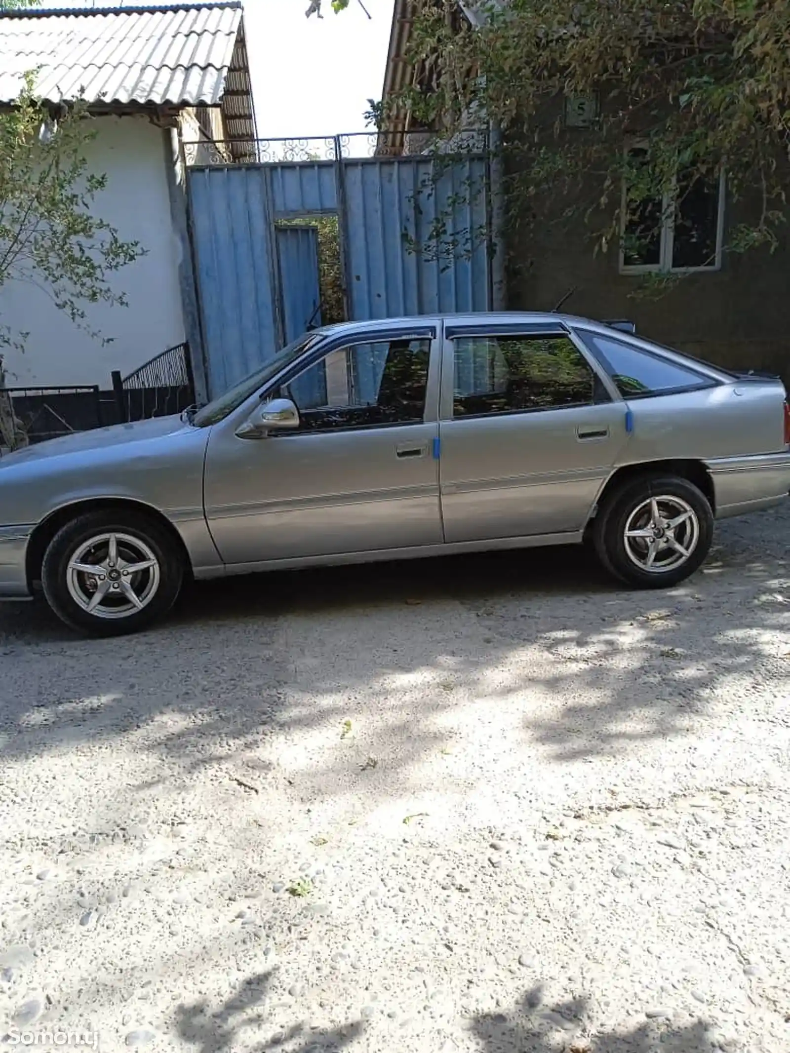 Opel Vectra A, 1993-2