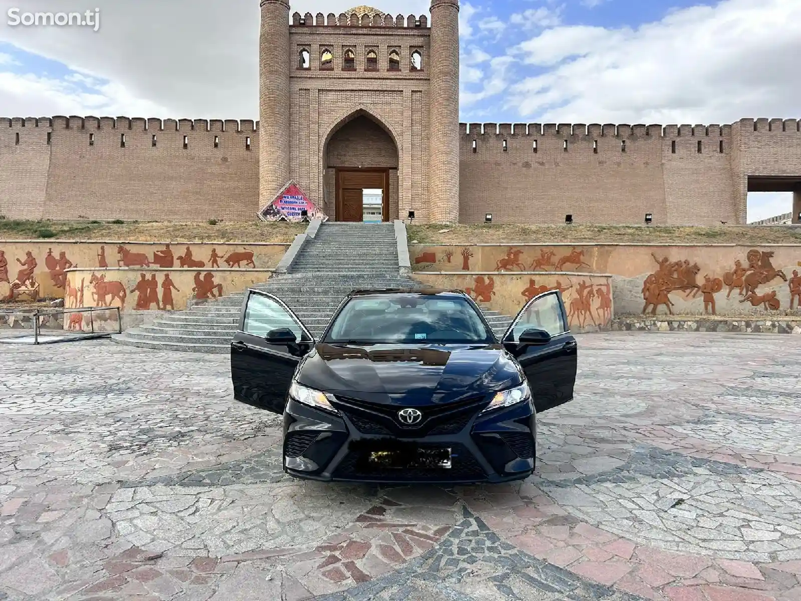 Toyota Camry, 2019-1