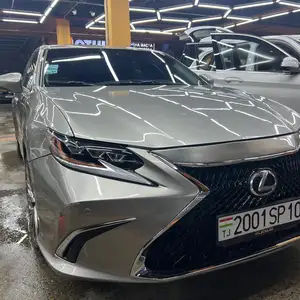 Lexus ES series, 2015