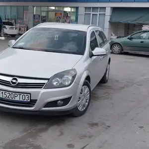 Opel Astra H, 2011