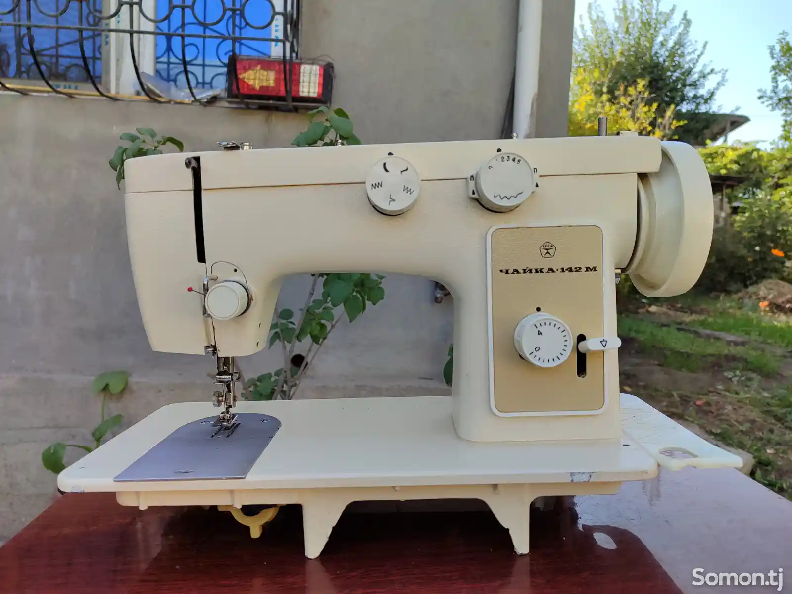 Швейная машина Чайка 142-м-3
