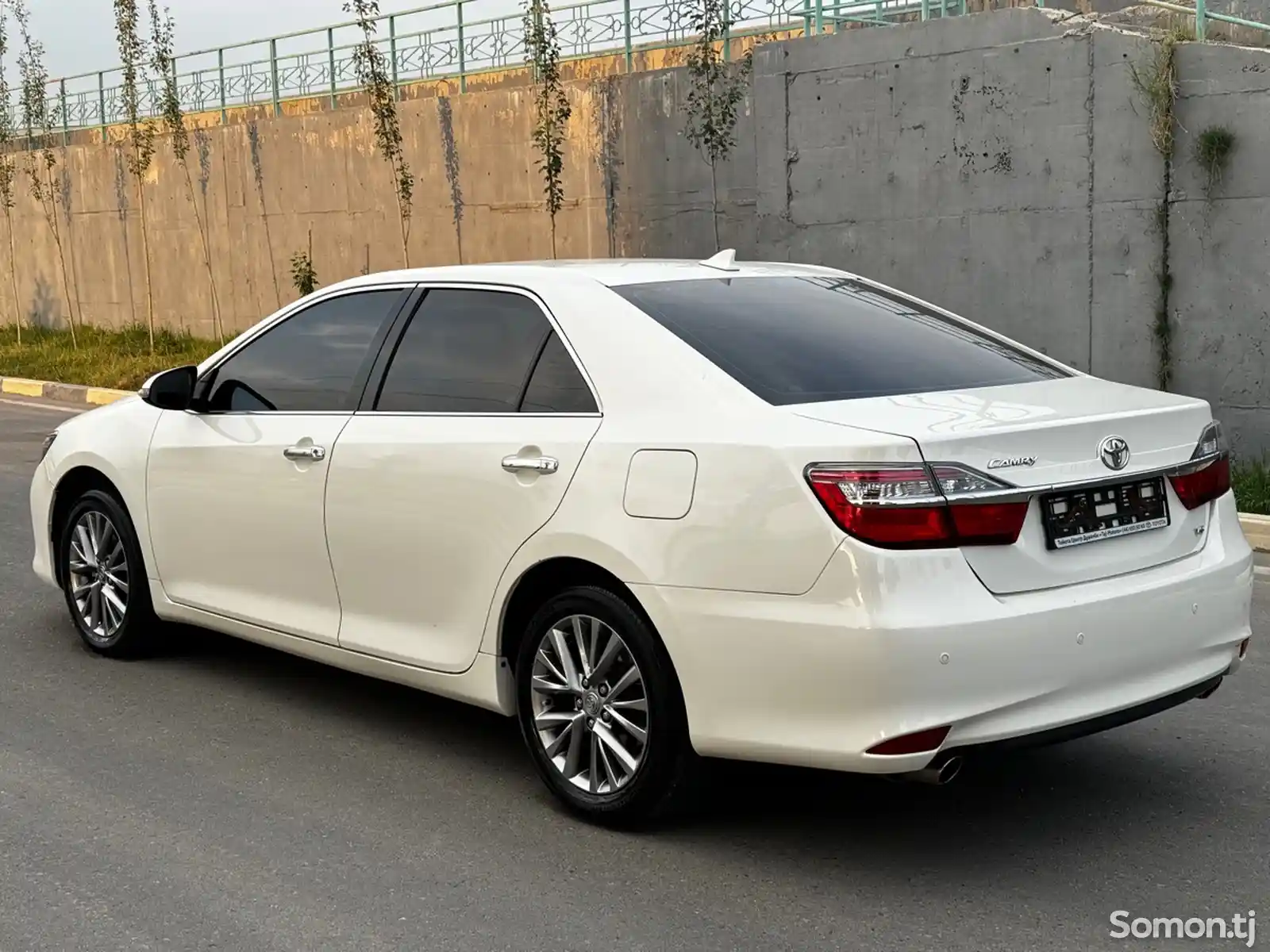 Toyota Camry, 2017-4