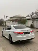 Toyota Camry, 2018-5