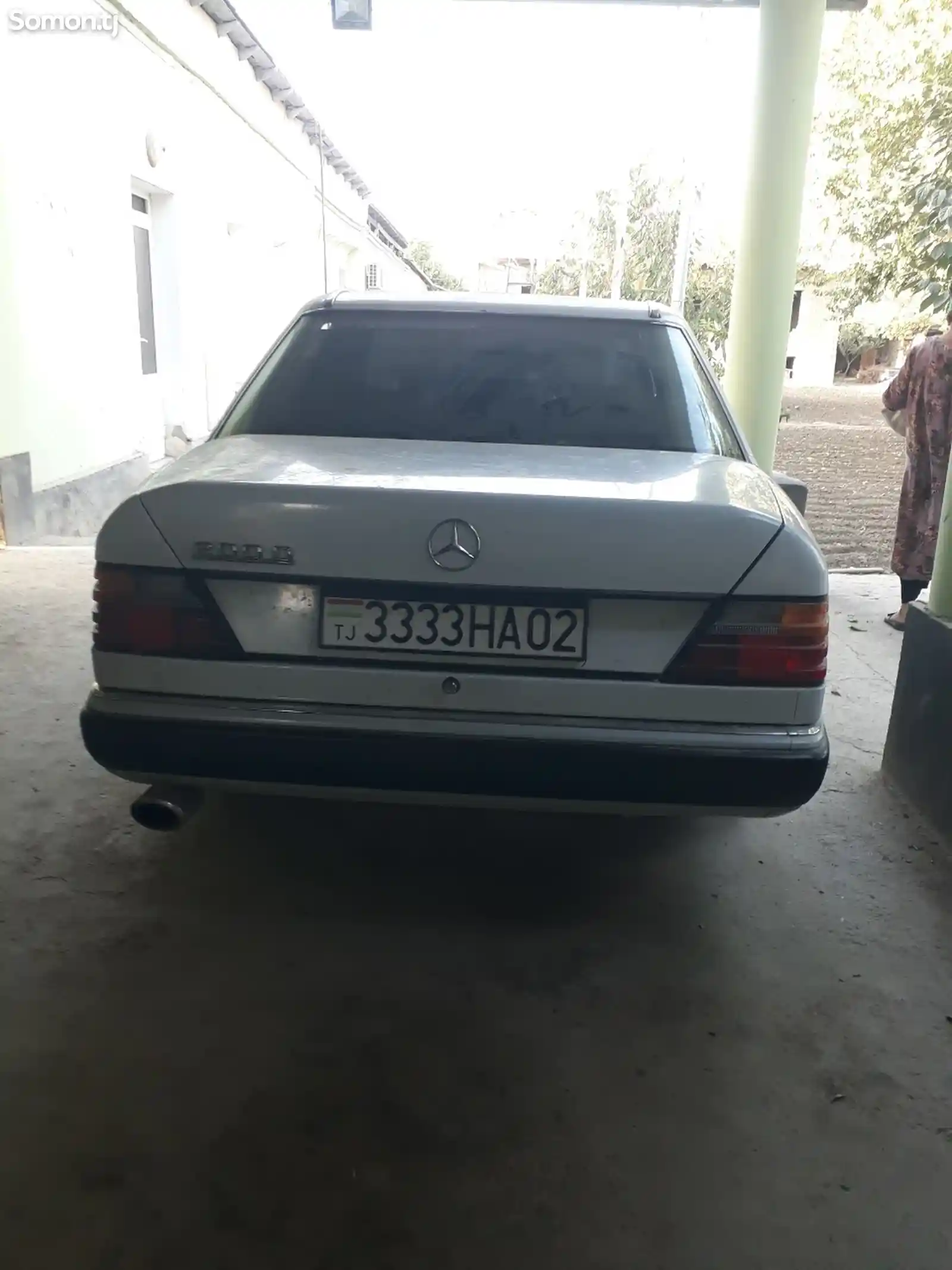 Mercedes-Benz W124, 1990-1