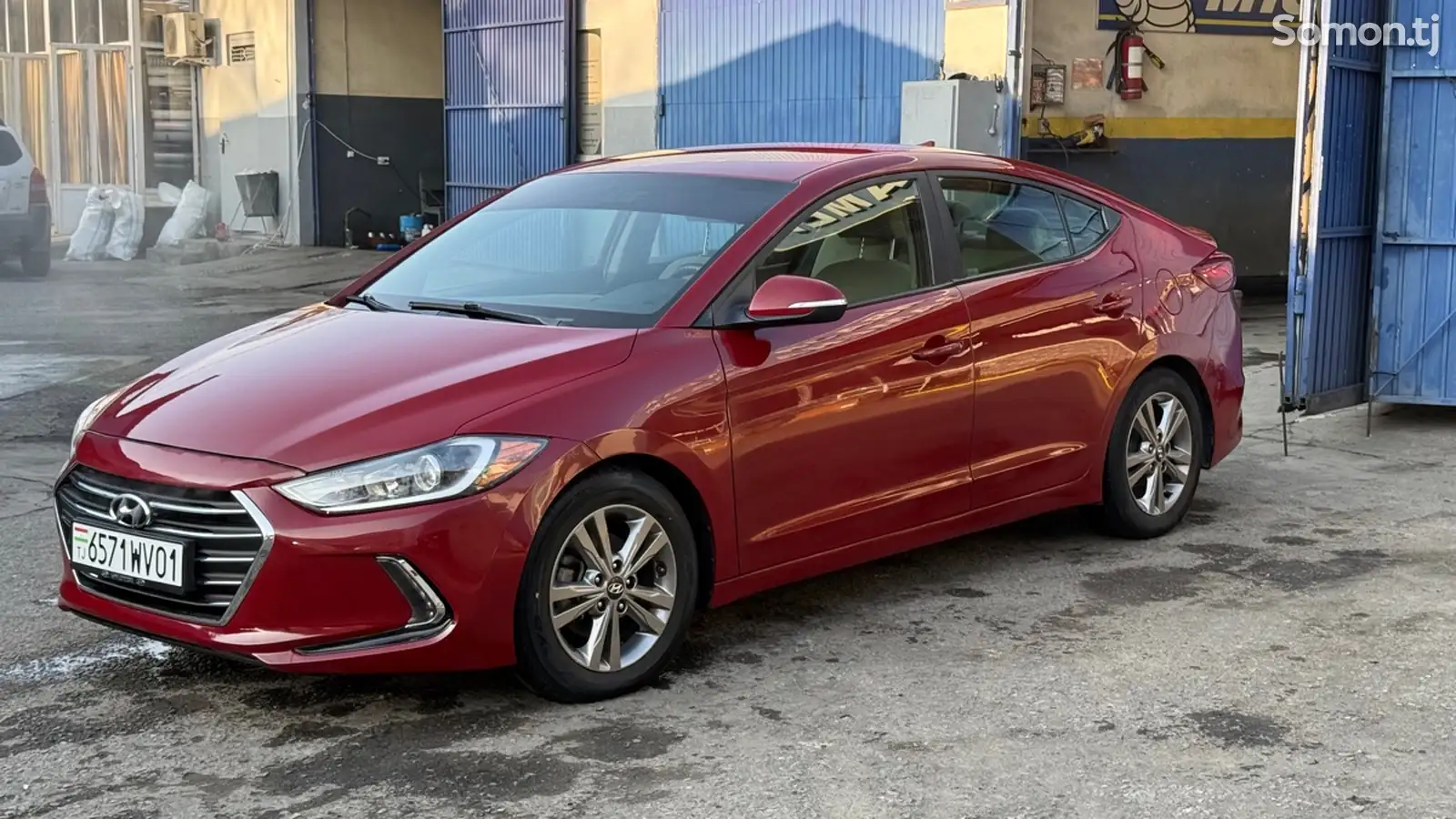 Hyundai Elantra, 2017-1