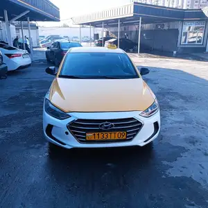 Hyundai Elantra, 2017