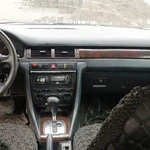 Audi A6, 2001