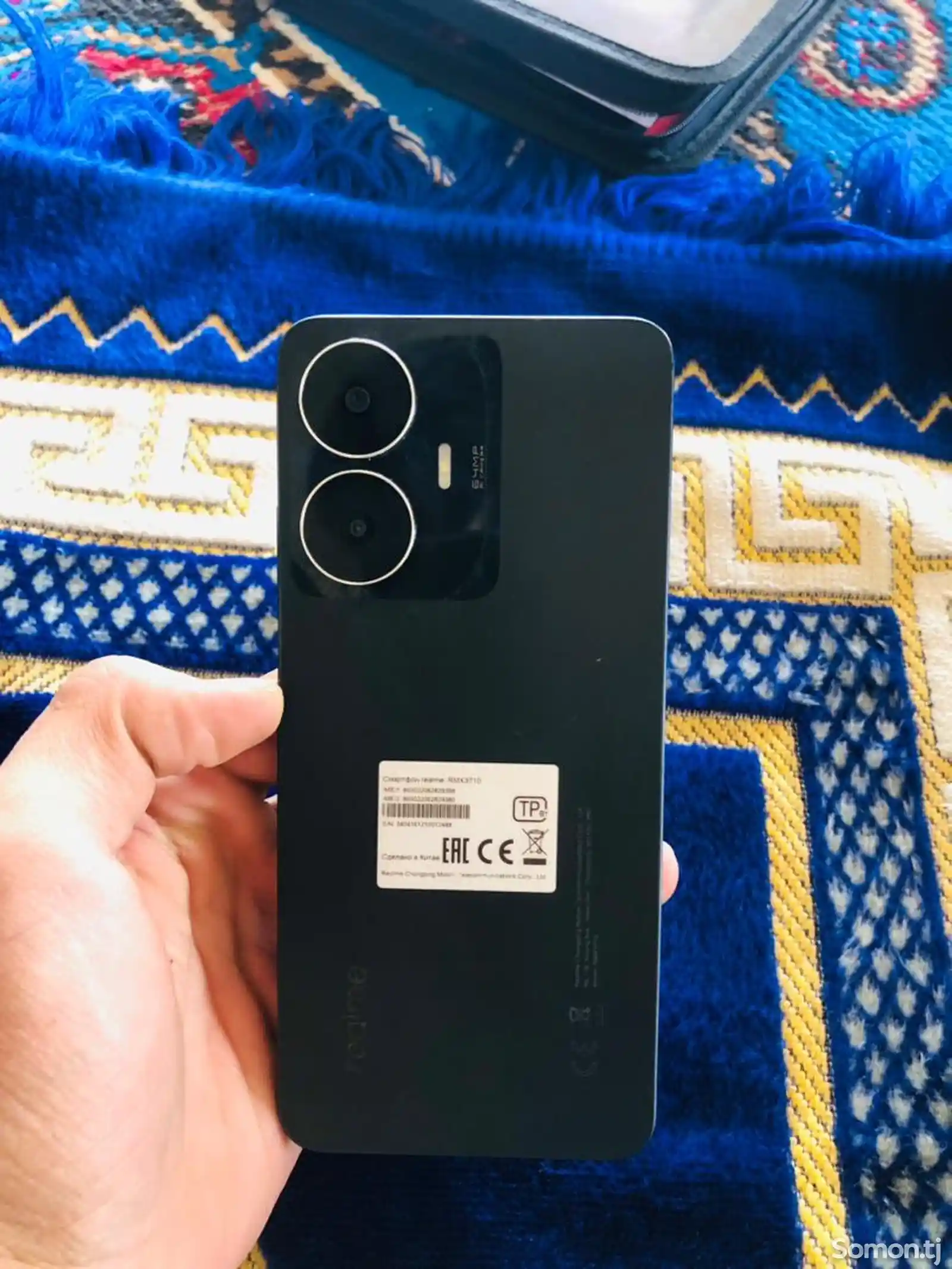 Телефон Realme-5