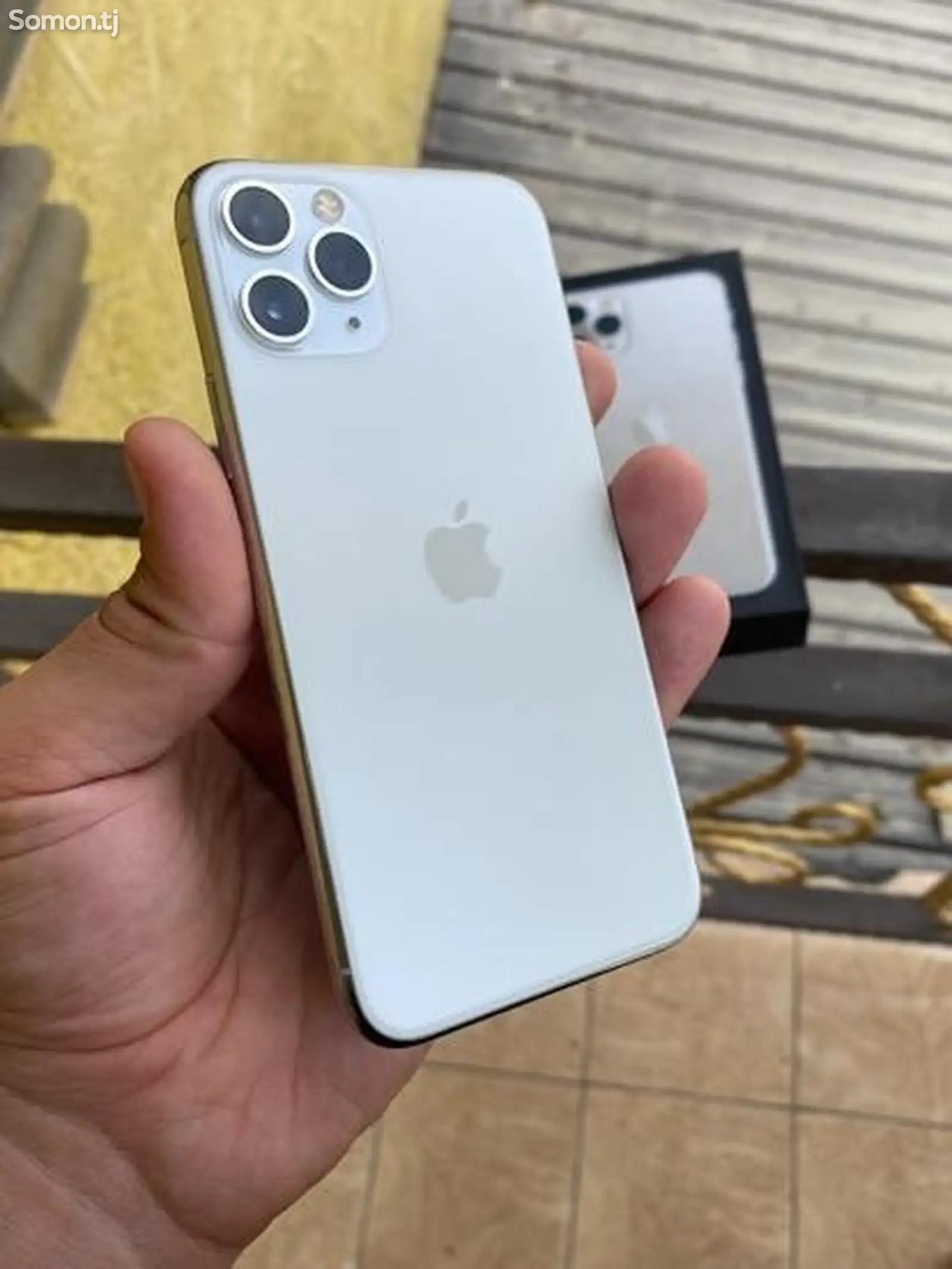 Apple iPhone 11 Pro, 64 gb, Silver-1