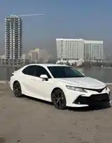 Toyota Camry, 2018-4