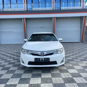 Toyota Camry, 2012