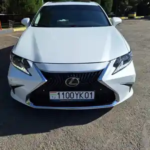 Lexus ES series, 2015