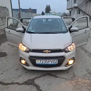 Chevrolet Spark, 2015