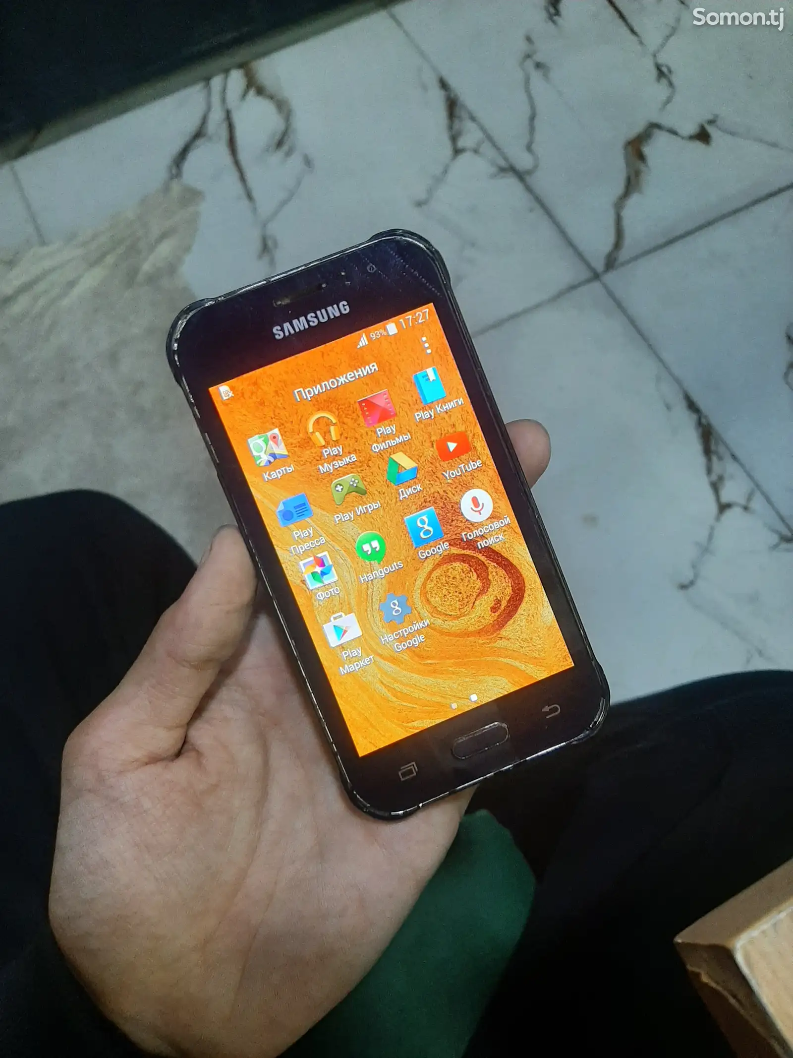 Samsung Galaxy J1 Ace-1