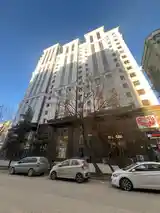 3-комн. квартира, 15 этаж, 111 м², Дом Печати, Ул. Хусейнзода-2