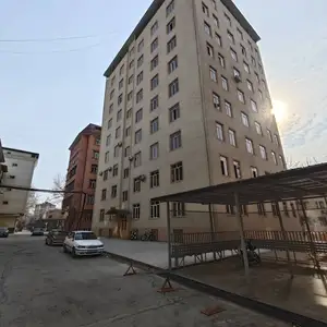 2-комн. квартира, 1 этаж, 65 м², 4 мкр