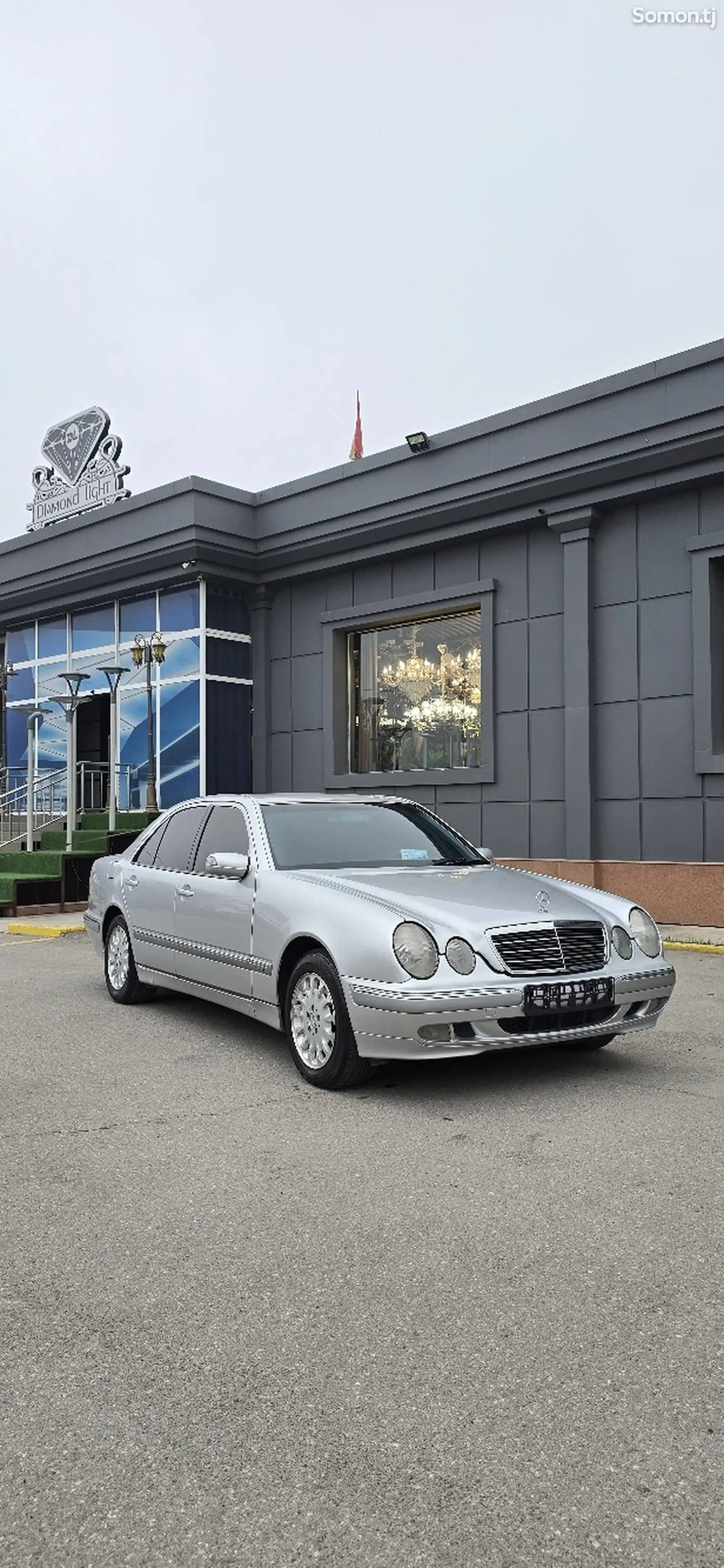 Mercedes-Benz E class, 2000-1