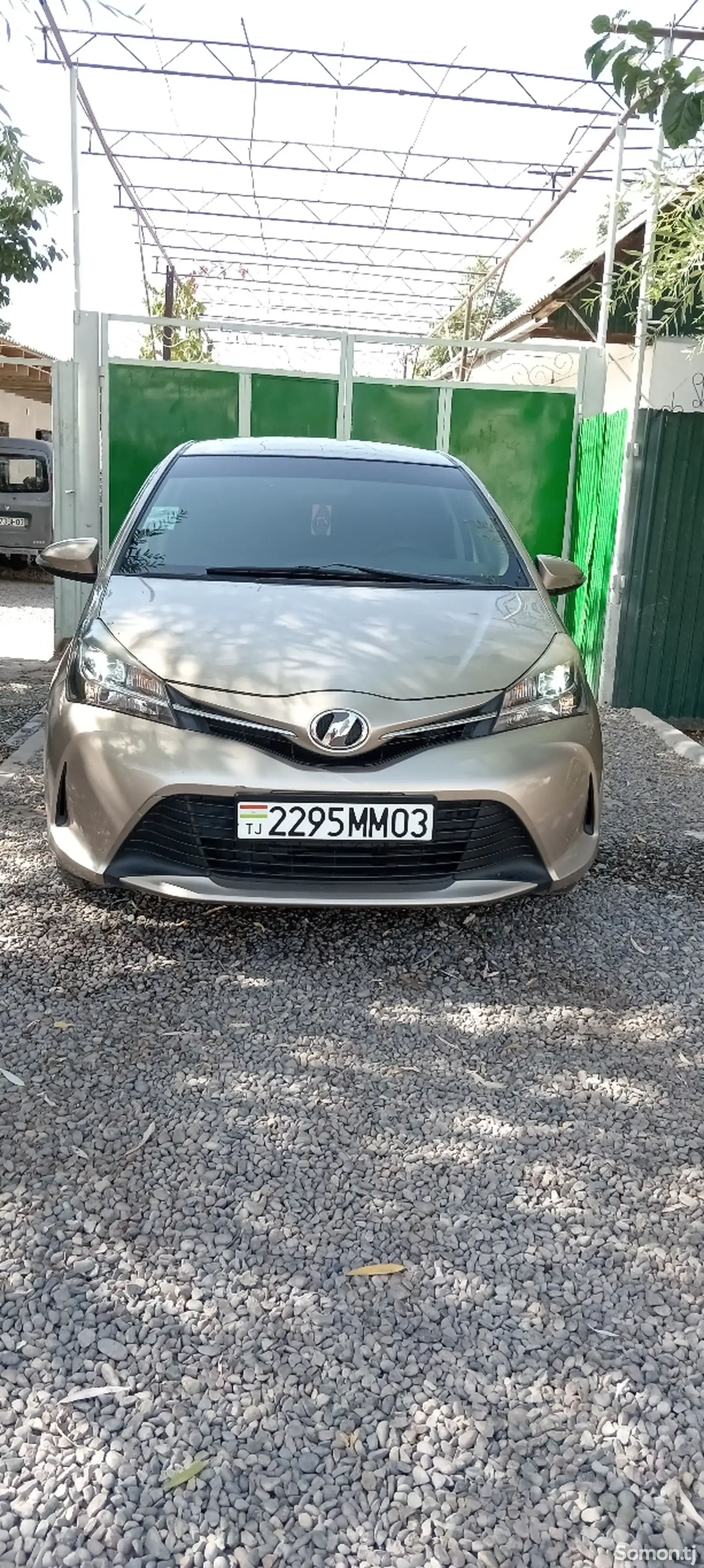 Toyota Vitz, 2014-5