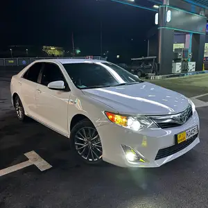 Toyota Camry, 2012