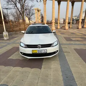 Volkswagen Jetta, 2012