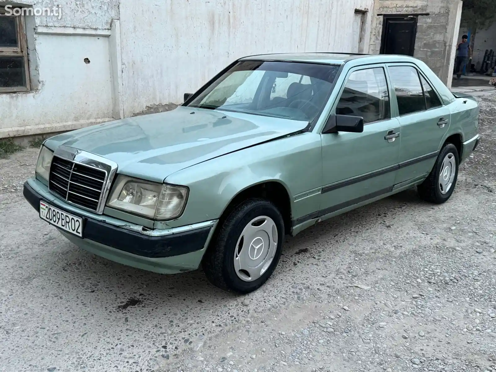 Mercedes-Benz W124, 1989-1