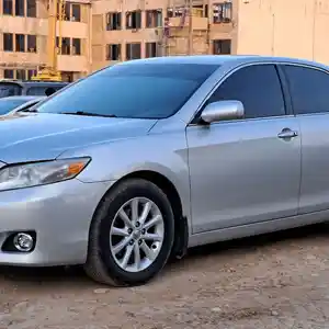 Toyota Camry, 2010