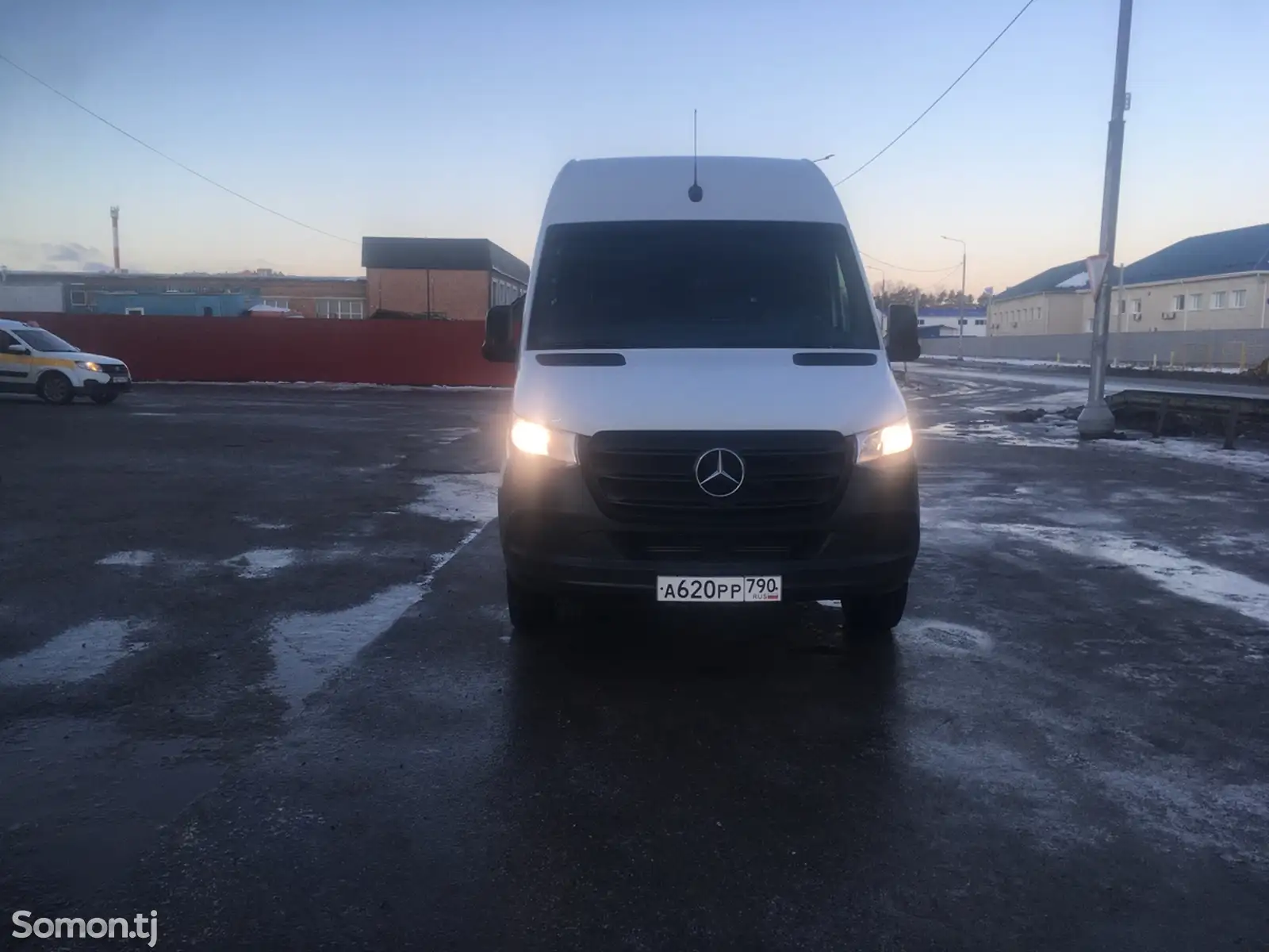 Фургон Mercedes-Benz Sprinter, 2020-1