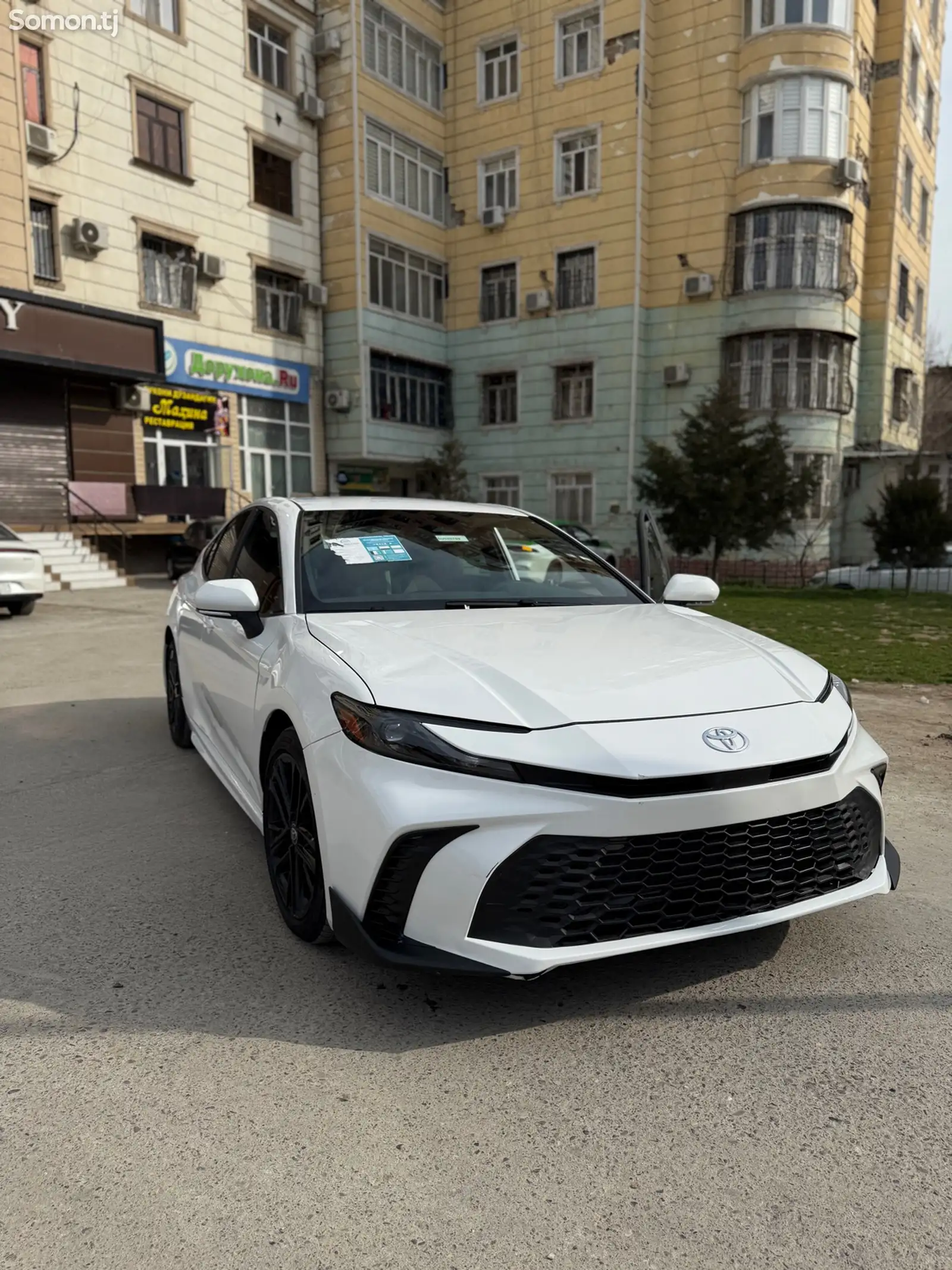 Toyota Camry, 2025-1