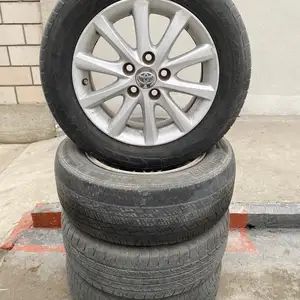 Диски R16 на Toyota Camry XLE