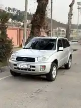 Toyota RAV 4, 2001-8