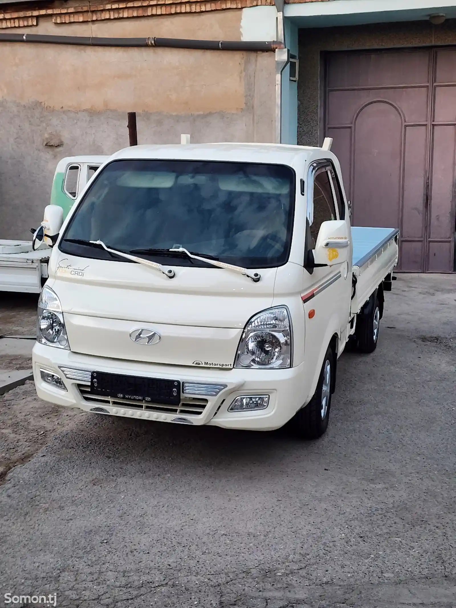 Бортовой автомобиль Hyundai Porter 2, 2017-1