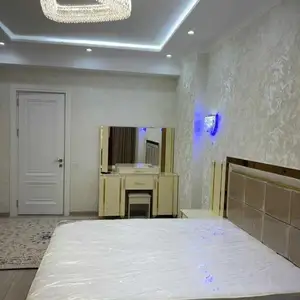 2-комн. квартира, 2 этаж, 90м², 19мкр