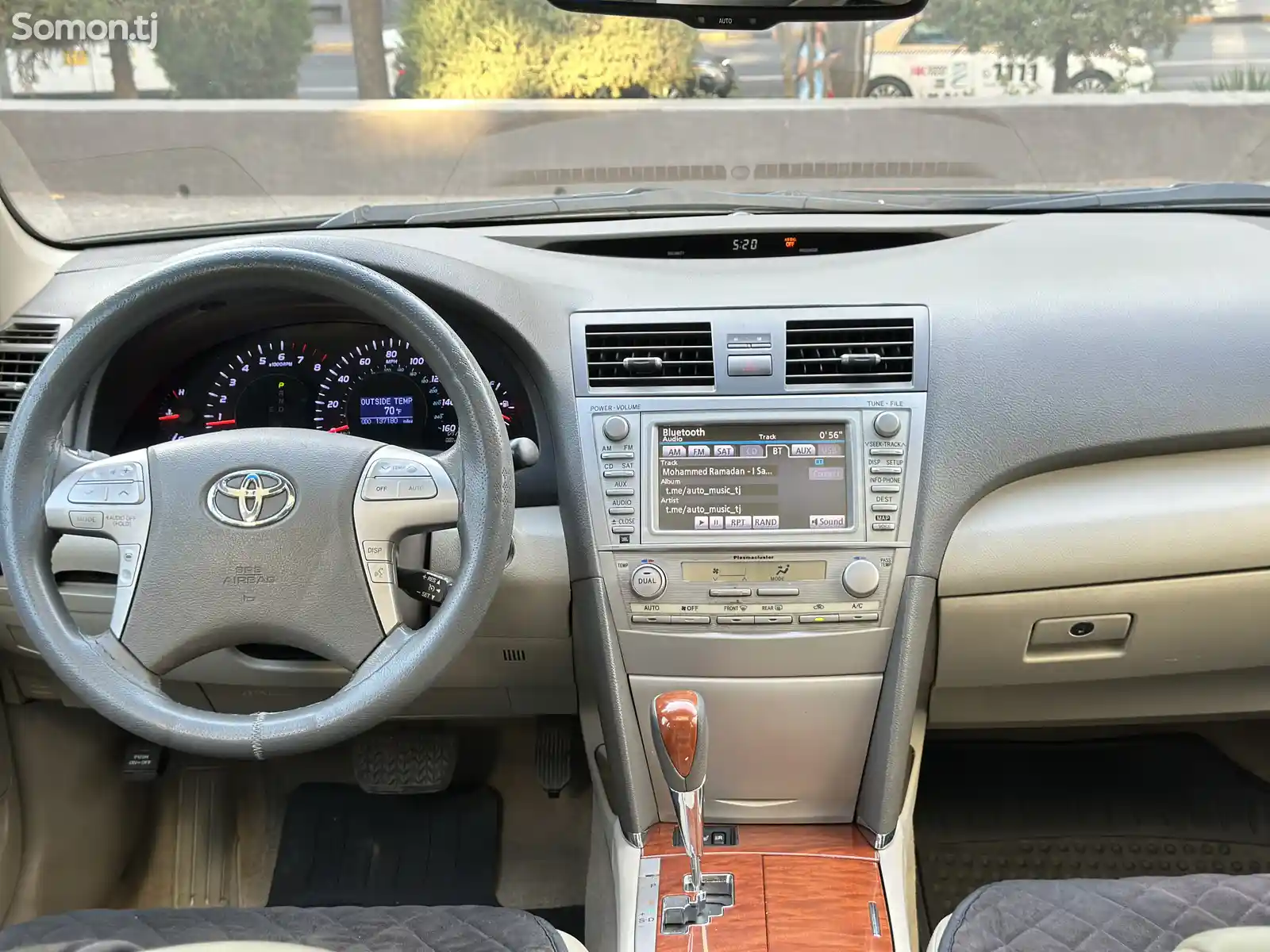 Toyota Camry, 2011-8