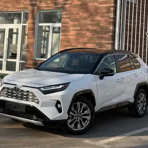 Toyota RAV 4, 2021