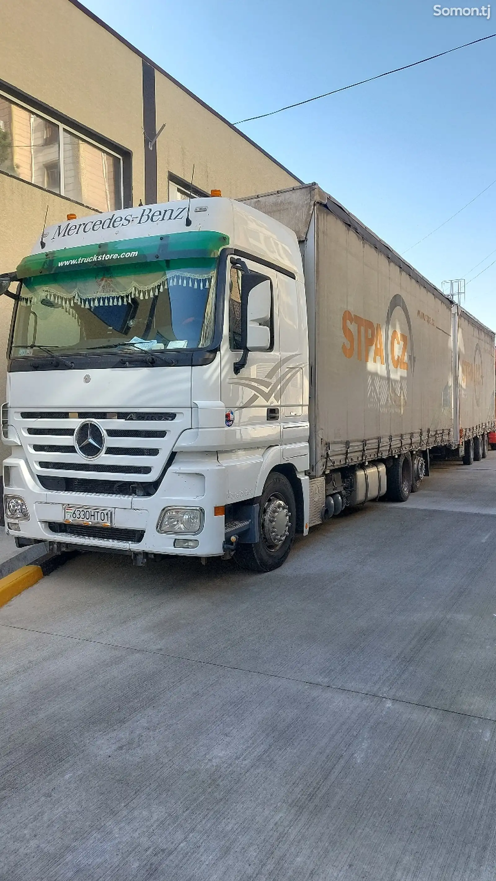 Контейнеровоз Mercedes-Benz Actros, 2008-1