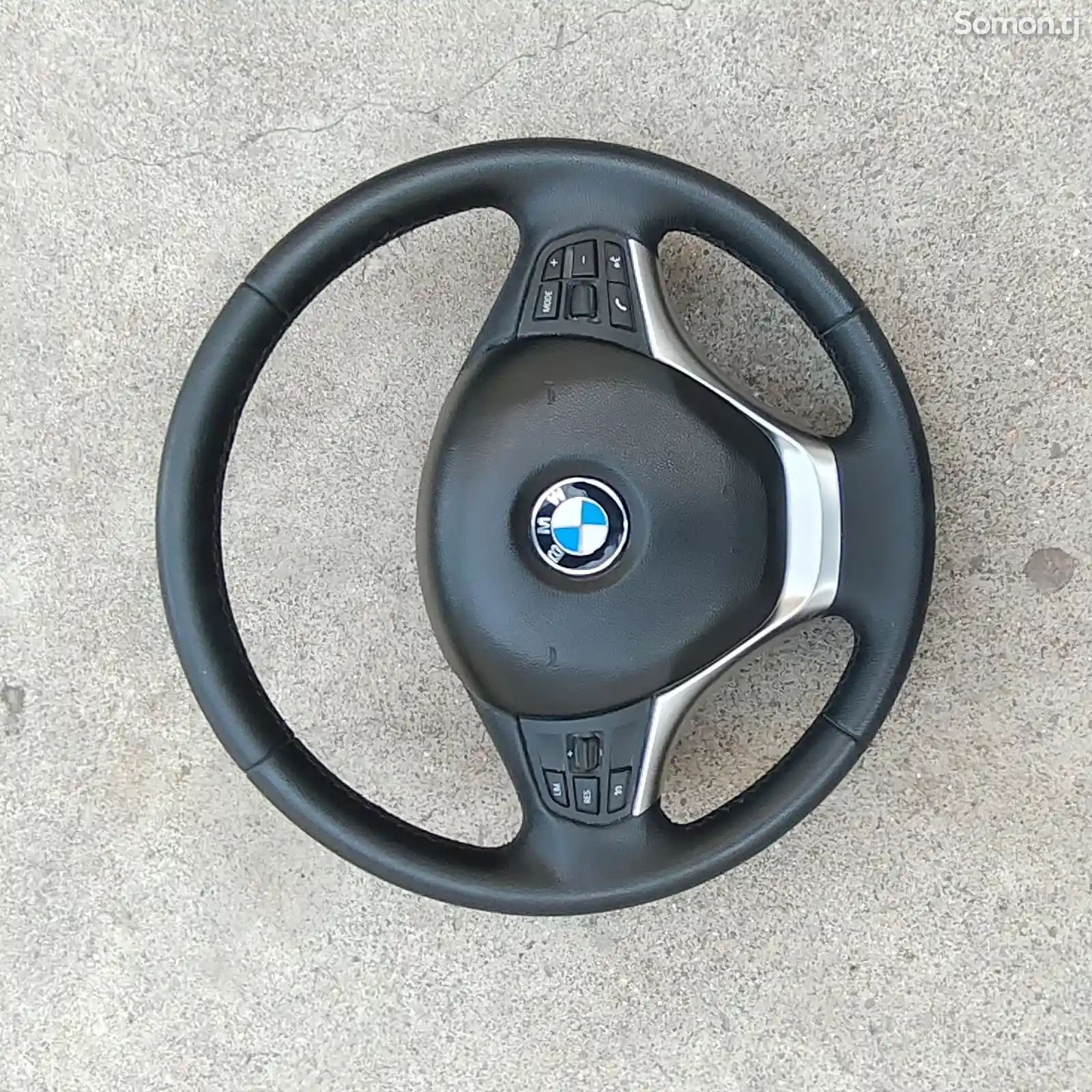 Руль BMW F30-2